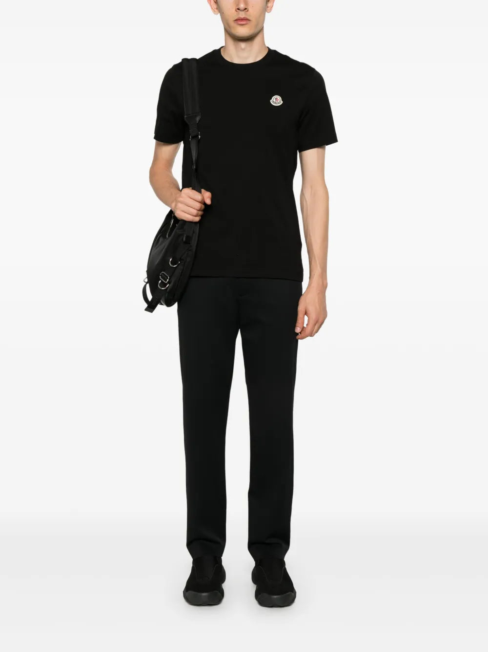 MONCLER - lot de trois t-shirts en coton à patch logo