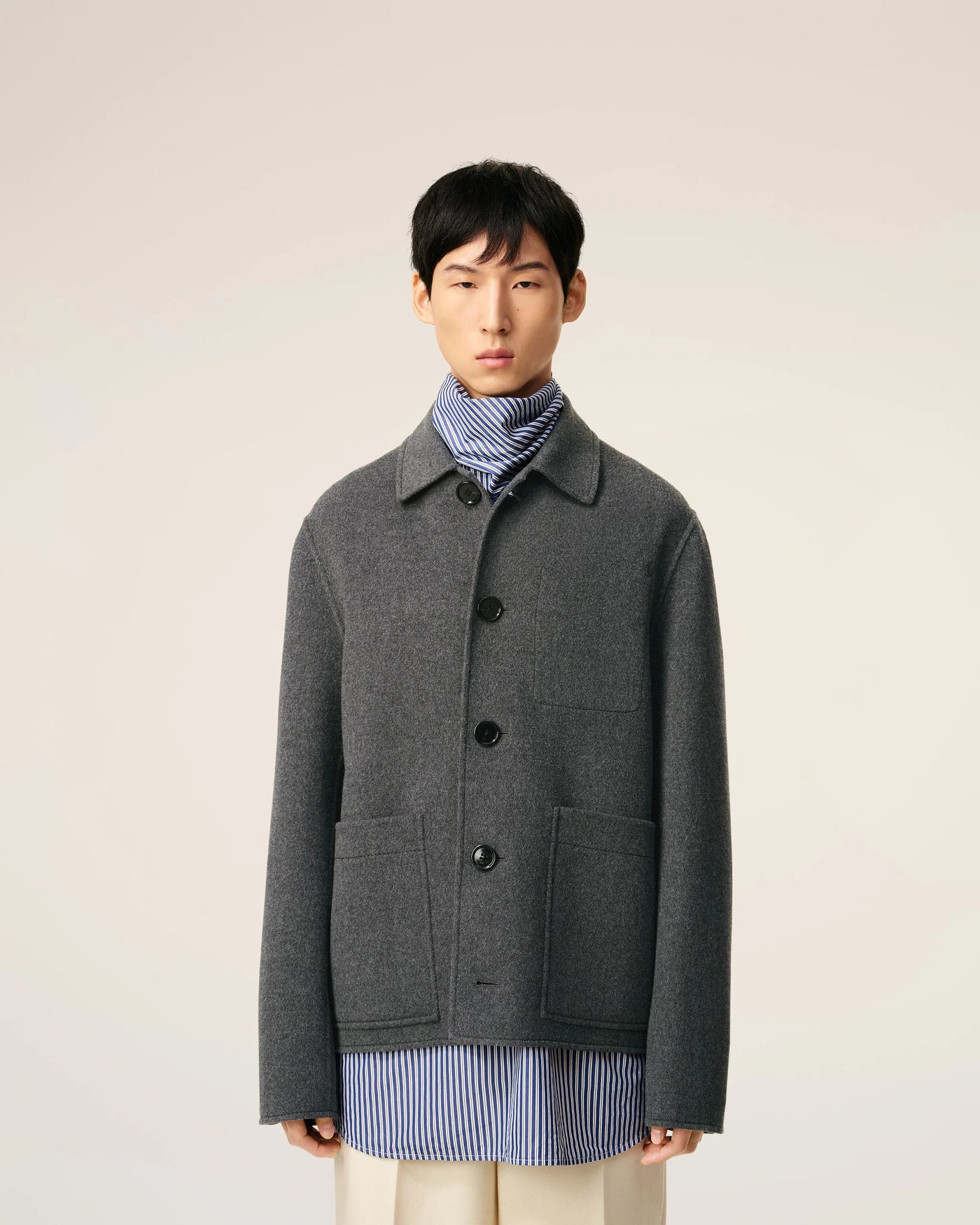 AMI PARIS - Veste boutonnée en cachemire double face