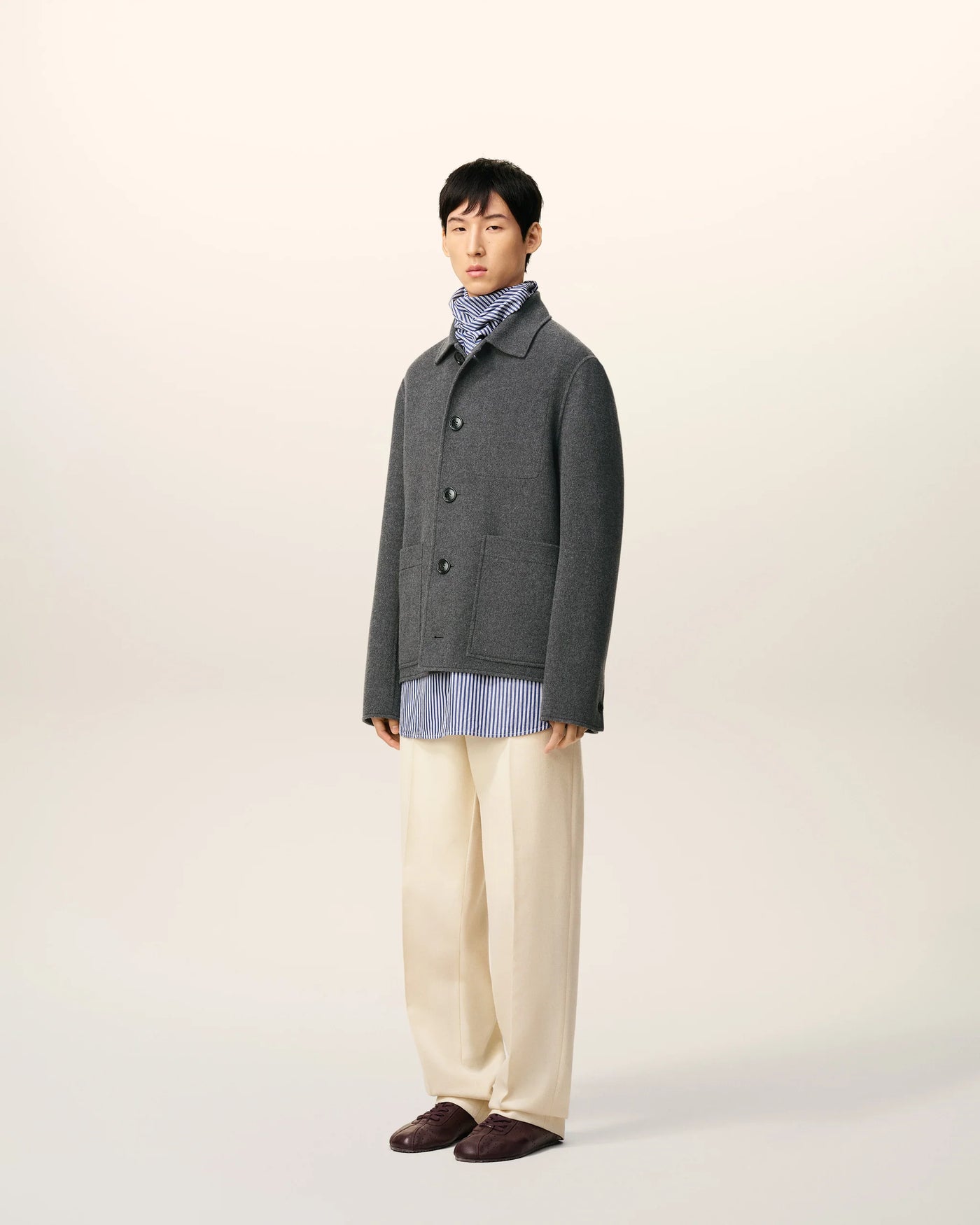 AMI PARIS - Veste boutonnée en cachemire double face
