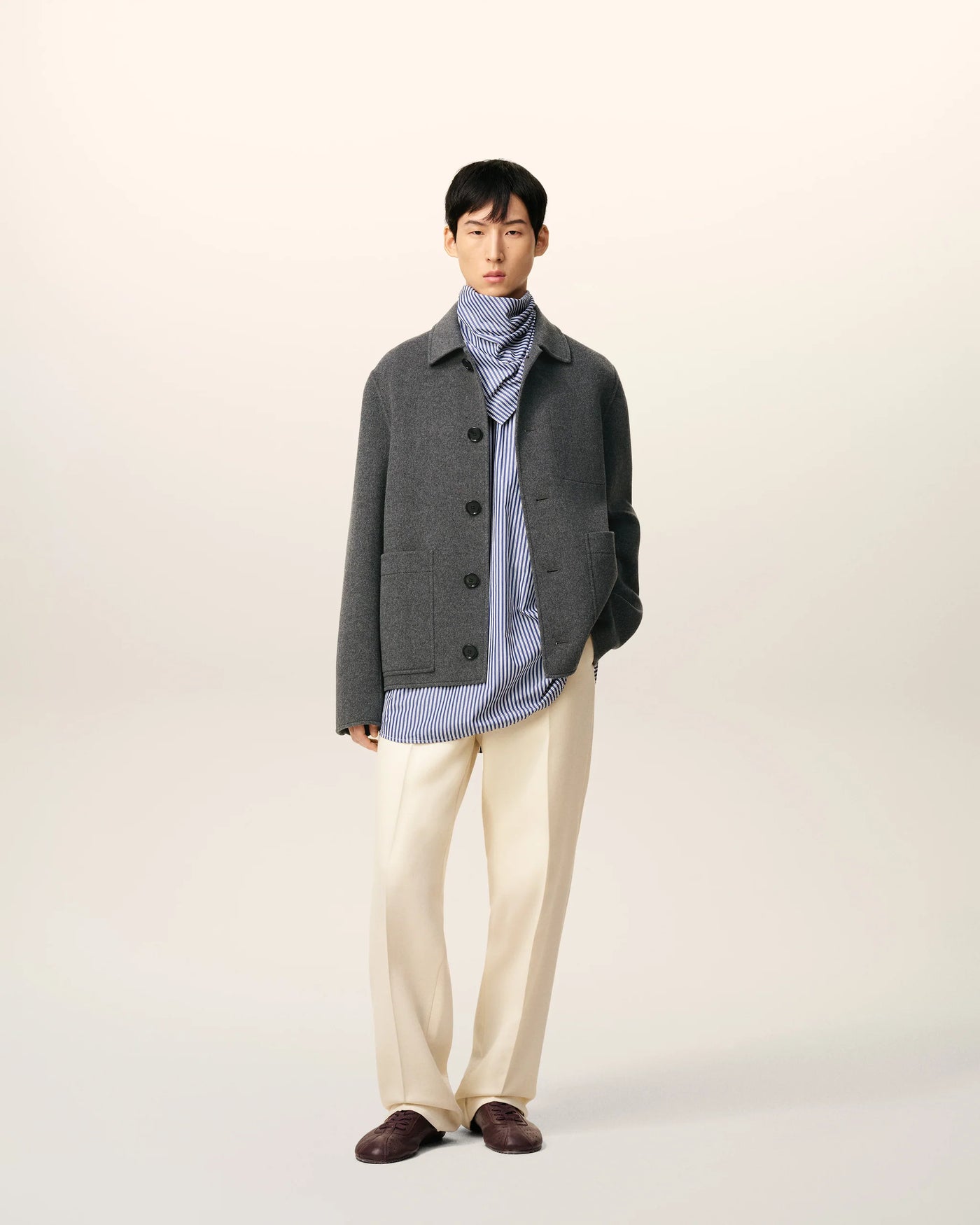 AMI PARIS - Veste boutonnée en cachemire double face