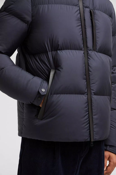 MONCLER- Doudoune courte Besbre