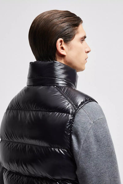 MONCLER - DOUDOUNE SANS MANCHES BORMES