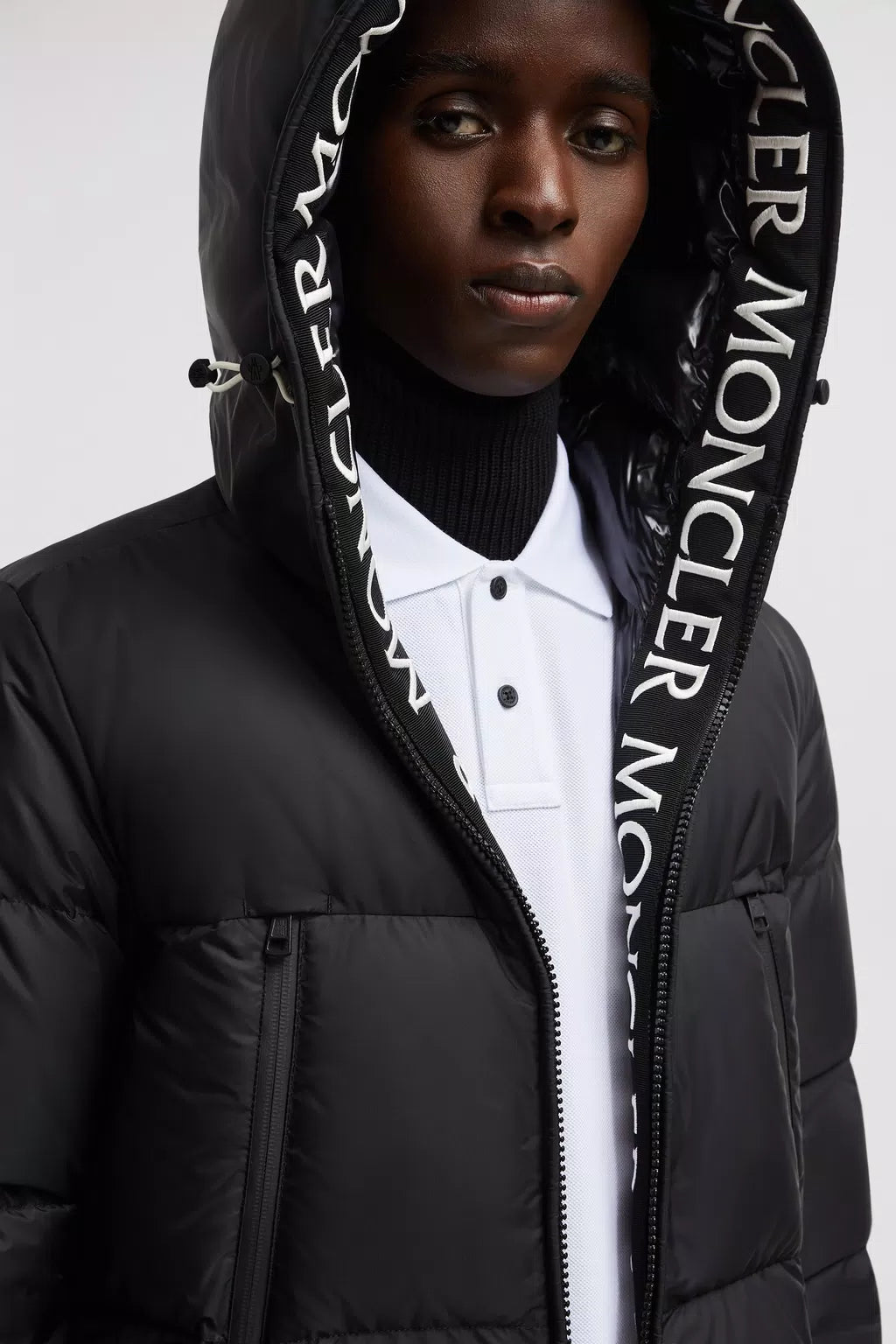 MONCLER Doudoune Montcla noire RIVE NEUVE